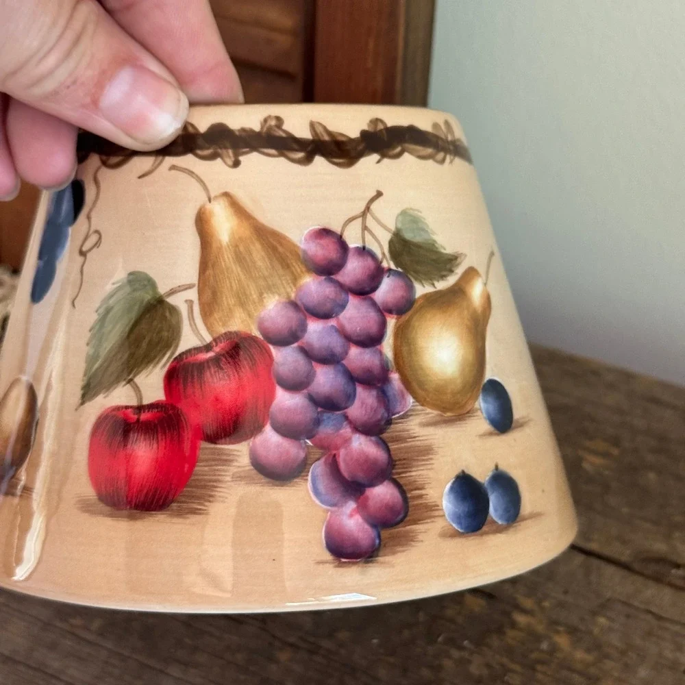 N/A ceramic candle